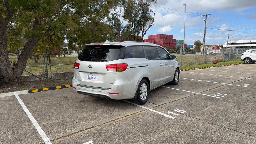 Right Back Diagonal (45- Degree) View