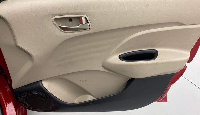2019 Hyundai NEW SANTRO 1.1 SPORTZ MT CNG, CNG, Manual, 21,352 km, Driver Side Door Panels Control
