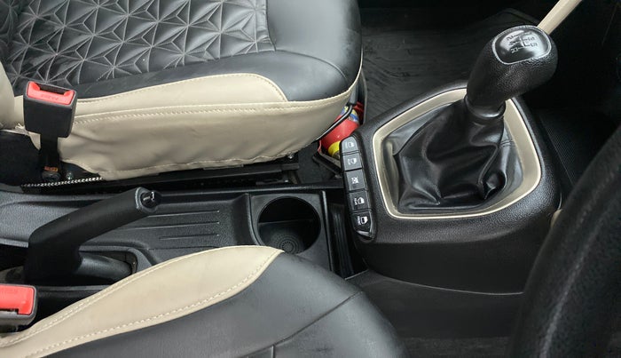 2019 Hyundai NEW SANTRO 1.1 SPORTZ MT CNG, CNG, Manual, 21,352 km, Gear Lever