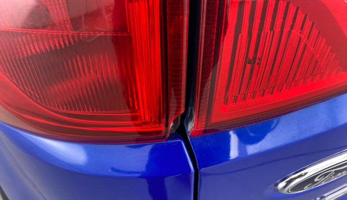2014 Ford Ecosport 1.5 TITANIUMTDCI OPT, Diesel, Manual, 76,108 km, Left tail light - Minor damage