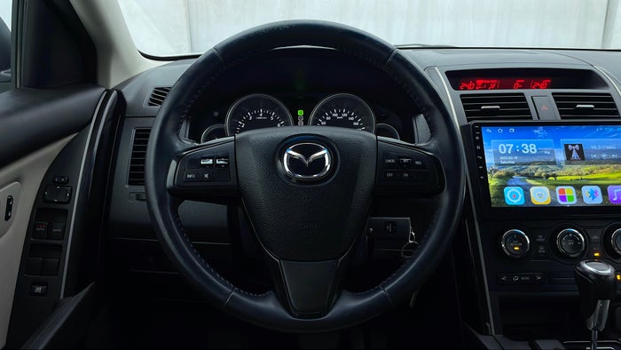 MAZDA CX 9-Steering Wheel Close-up