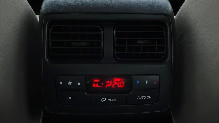MAZDA CX 9-Rear AC Vents