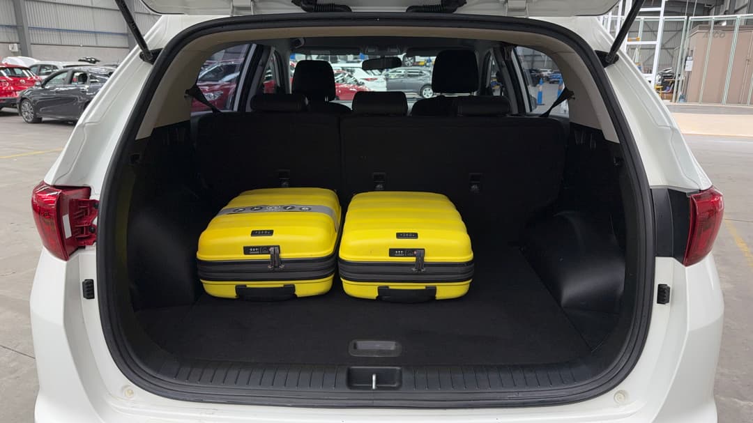 2018 Kia Sportage Si (FWD), Automatic, 84606 km, Boot Inside View with Luggage
