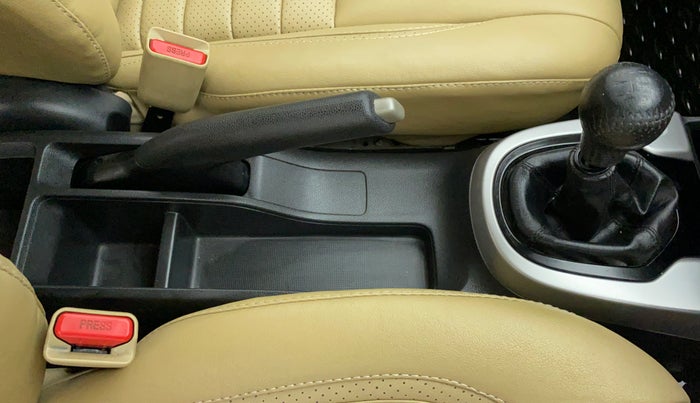 2015 Honda Jazz 1.2 V MT, Petrol, Manual, 81,198 km, Gear Lever