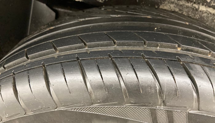 2020 Mahindra Scorpio S9, Diesel, Manual, 41,925 km, Left Rear Tyre Tread