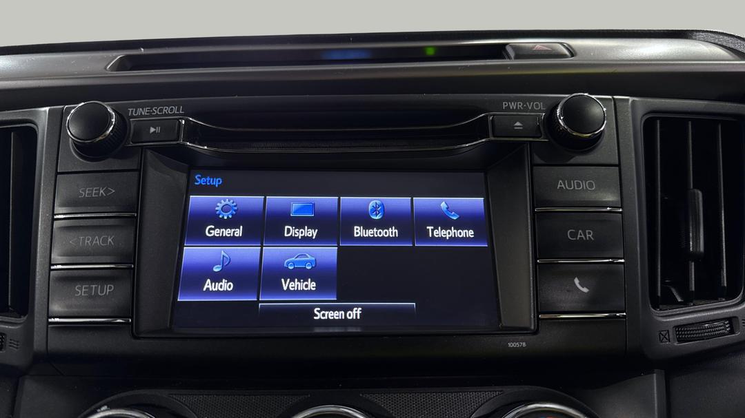 2017 Toyota RAV4 Gx (4x4), Automatic, 81238 km, Infotainment System