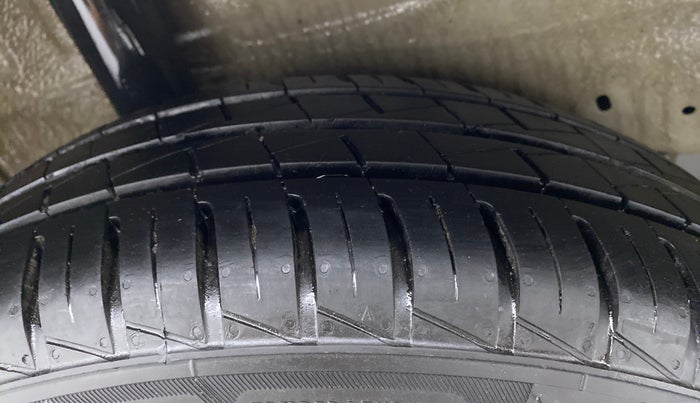 2018 Maruti Celerio VXI CNG D, CNG, Manual, 78,990 km, Right Rear Tyre Tread
