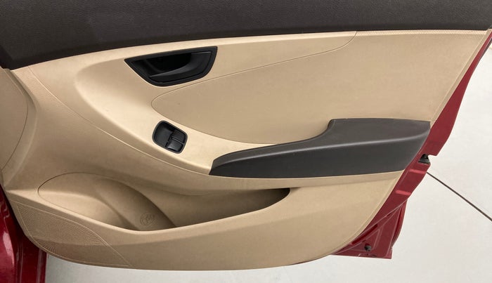 2018 Hyundai Eon ERA +, Petrol, Manual, 53,052 km, Driver Side Door Panels Control