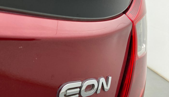 2018 Hyundai Eon ERA +, Petrol, Manual, 53,052 km, Dicky (Boot door) - Slightly dented