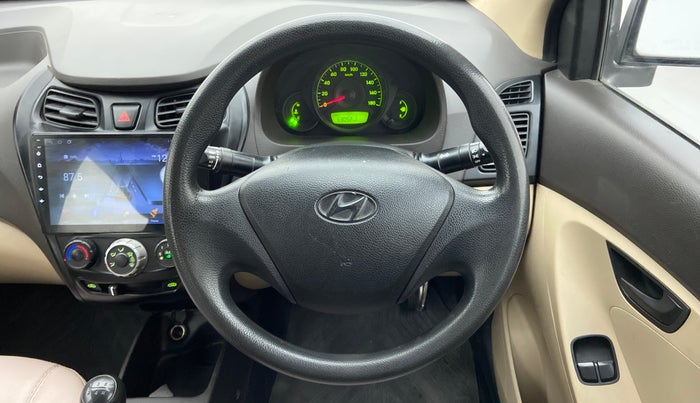 2018 Hyundai Eon ERA +, Petrol, Manual, 53,052 km, Steering Wheel Close Up