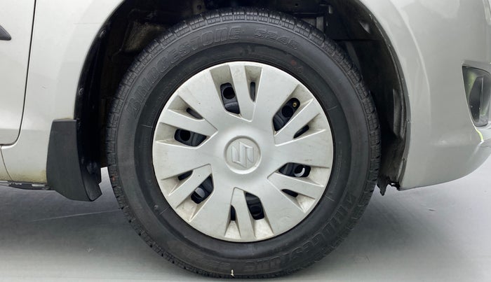 2012 Maruti Swift VXI D, Petrol, Manual, 40,186 km, Right Front Wheel