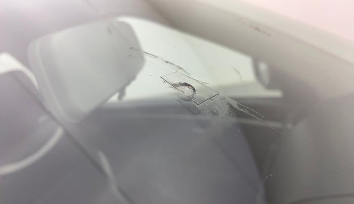2012 Maruti Swift VDI, Diesel, Manual, 80,812 km, Front windshield - Minor spot on windshield