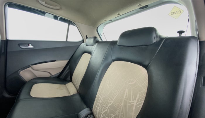 2018 Hyundai Grand i10 SPORTZ (O) 1.2 KAPPA VTVT, CNG, Manual, 38,086 km, Right Side Rear Door Cabin