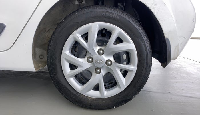2018 Hyundai Grand i10 SPORTZ (O) 1.2 KAPPA VTVT, CNG, Manual, 38,086 km, Left Rear Wheel