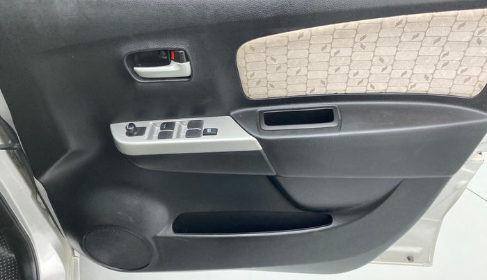 2015 Maruti Wagon R 1.0 VXI, Petrol, Manual, 16,443 km, Driver Side Door Panels Control