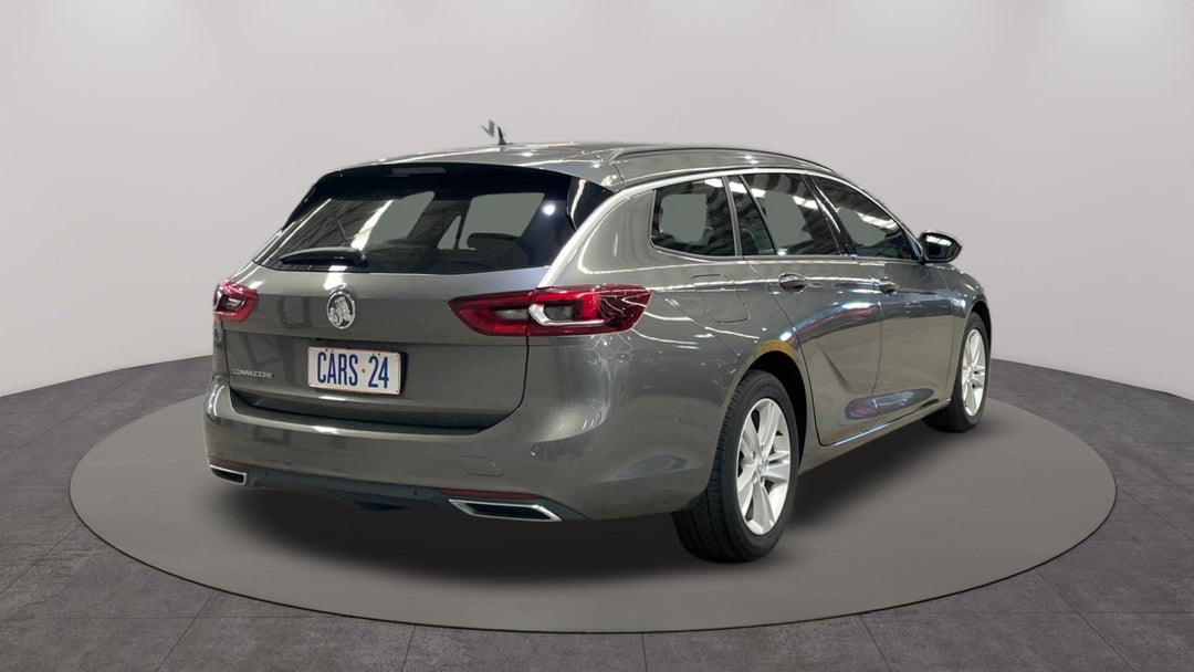 Right Back Diagonal (45- Degree) View