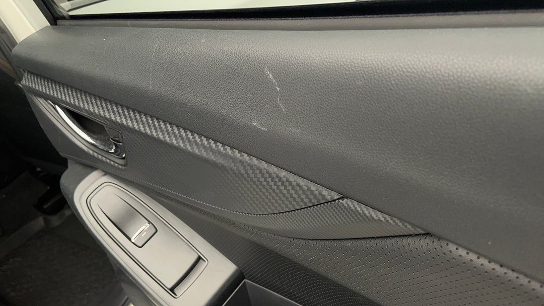 2018 Subaru XV 2.0i-s, Automatic, 99069 km, Door Interior Rear RHS Scratch