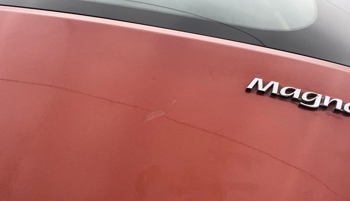 2013 Hyundai i10 MAGNA 1.2, Petrol, Manual, 1,07,746 km, Dicky (Boot door) - Minor scratches