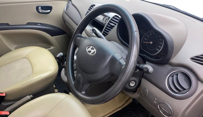 2013 Hyundai i10 MAGNA 1.2, Petrol, Manual, 1,07,746 km, Combination switch - Turn Indicator not functional