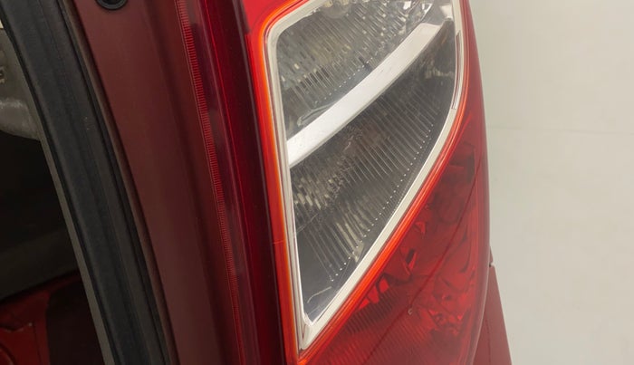 2013 Hyundai i10 MAGNA 1.2, Petrol, Manual, 1,07,746 km, Right tail light - Minor scratches