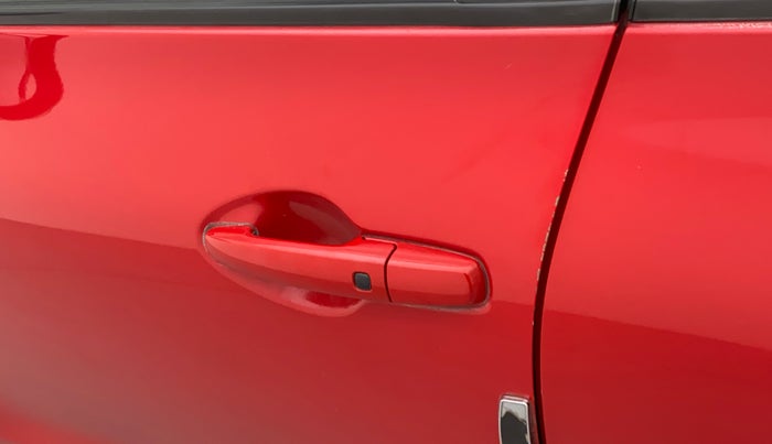 2018 Maruti Swift ZXI AMT, Petrol, Automatic, 89,728 km, Front passenger door - Minor scratches