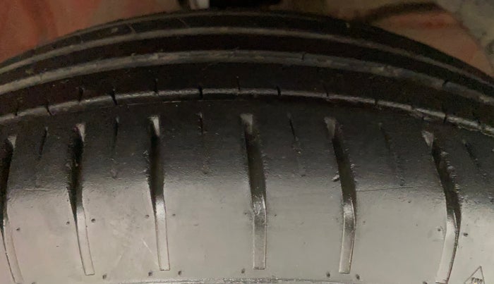 2018 Maruti Swift ZXI AMT, Petrol, Automatic, 89,728 km, Right Front Tyre Tread