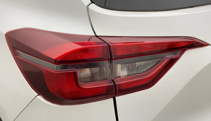 2022 Nissan MAGNITE XE, Petrol, Manual, 18,919 km, Left tail light - Minor scratches