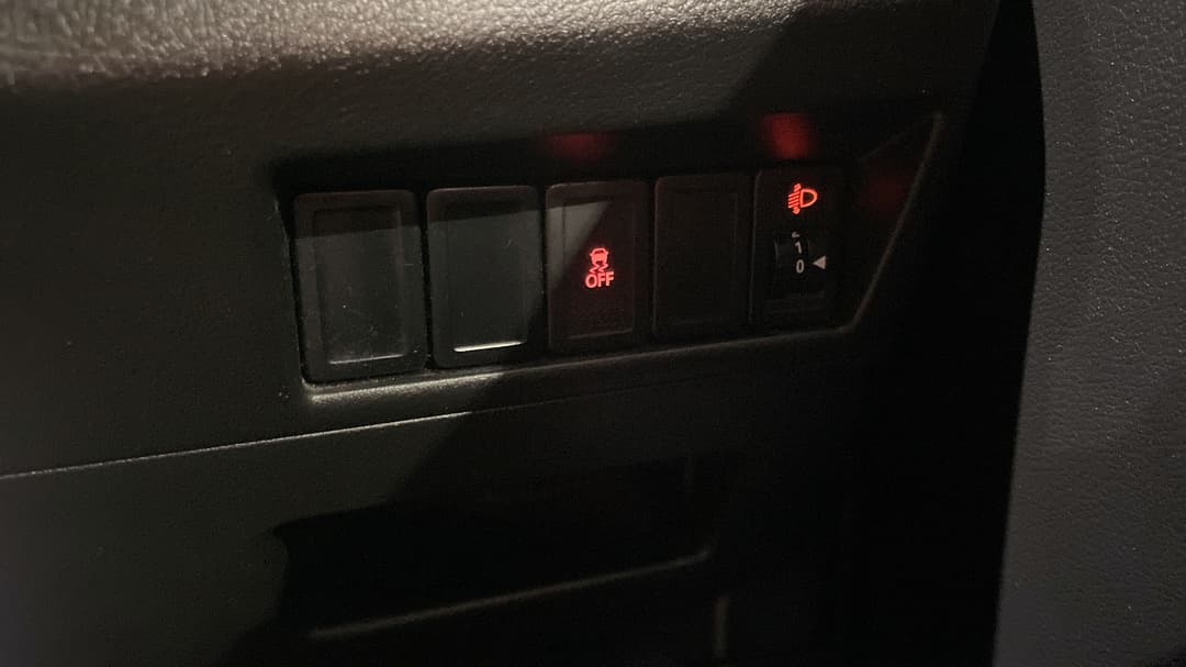 2022 Suzuki Baleno Gl, Automatic, 57867 km, Utility Switches/Buttons