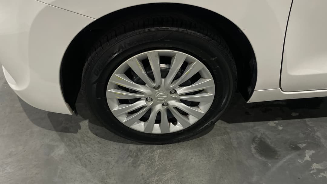 2022 Suzuki Baleno Gl, Automatic, 57867 km, Left Front Wheel