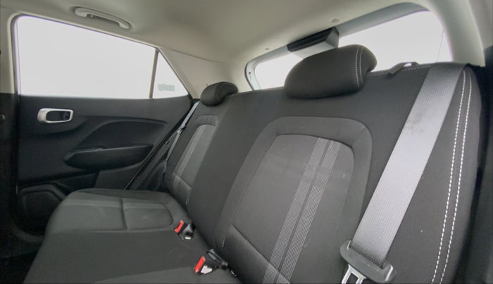 2020 Hyundai VENUE SX PLUS 1.0 TURBO DCT, Petrol, Automatic, 18,194 km, Right Side Rear Door Cabin