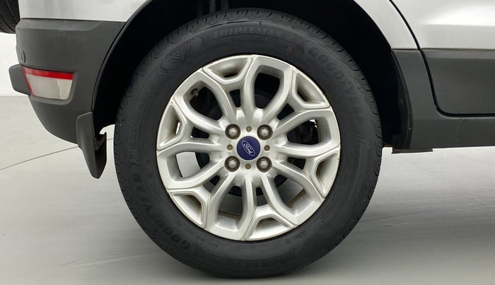 2015 Ford Ecosport 1.5 TITANIUM TI VCT AT, Petrol, Automatic, 79,727 km, Right Rear Wheel