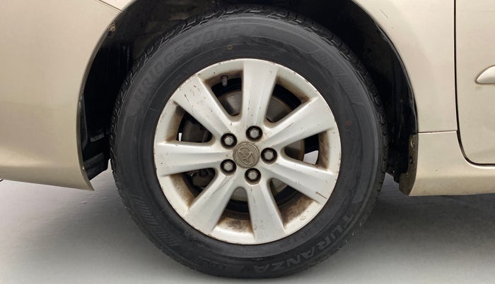 2010 Toyota Corolla Altis G PETROL, Petrol, Manual, 85,954 km, Left Front Wheel