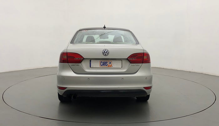 2011 Volkswagen Jetta HIGHLINE TDI AT, Diesel, Automatic, 1,08,365 km, Back/Rear