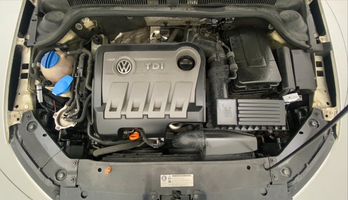 2011 Volkswagen Jetta HIGHLINE TDI AT, Diesel, Automatic, 1,08,365 km, Open Bonet
