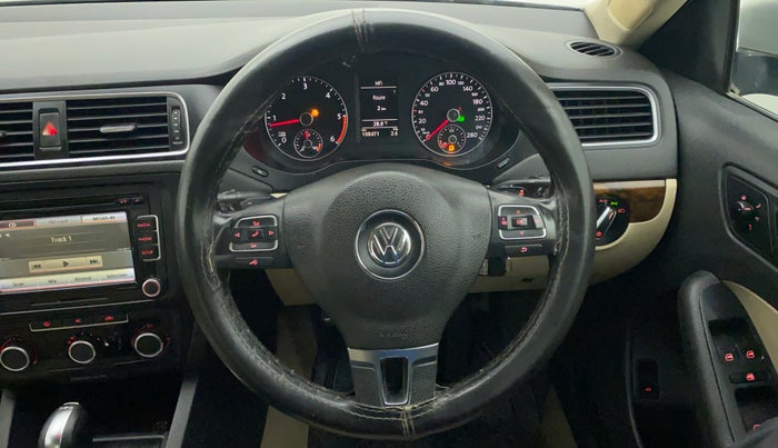2011 Volkswagen Jetta HIGHLINE TDI AT, Diesel, Automatic, 1,08,365 km, Steering Wheel Close Up
