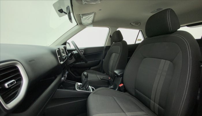 2020 Hyundai VENUE S MT 1.2 KAPPA, Petrol, Manual, 14,081 km, Right Side Front Door Cabin