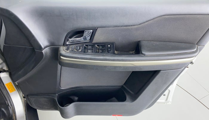 2018 Tata Hexa Varicor 400 XM, Diesel, Manual, 56,381 km, Driver Side Door Panels Control