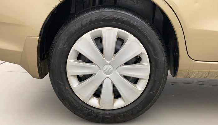 2017 Maruti Ertiga VXI ABS, Petrol, Manual, 54,647 km, Right Rear Wheel