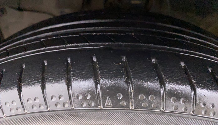 2015 Honda City VX MT PETROL, Petrol, Manual, 72,170 km, Left Front Tyre Tread