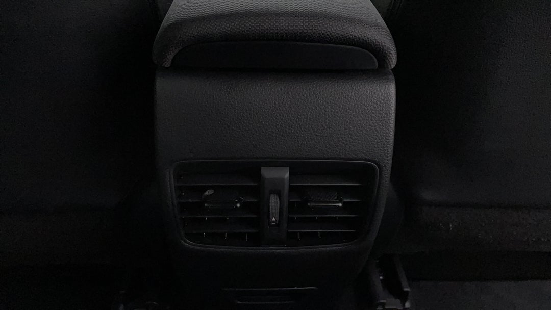Rear A/C Vent