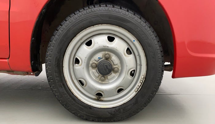 2011 Maruti Zen Estilo LXI, Petrol, Manual, 44,196 km, Right Front Wheel