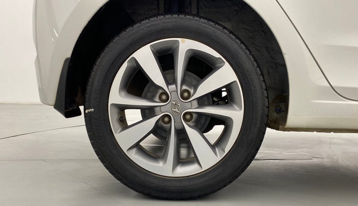 2017 Hyundai Elite i20 ASTA 1.2, Petrol, Manual, 22,008 km, Right Rear Wheel