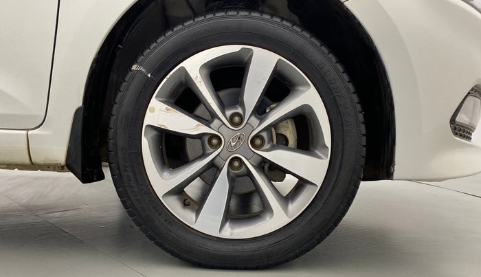 2017 Hyundai Elite i20 ASTA 1.2, Petrol, Manual, 22,008 km, Right Front Wheel