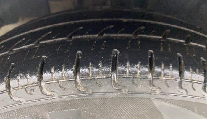 2019 Datsun Redi Go S 1.0, Petrol, Manual, 18,092 km, Left Front Tyre Tread