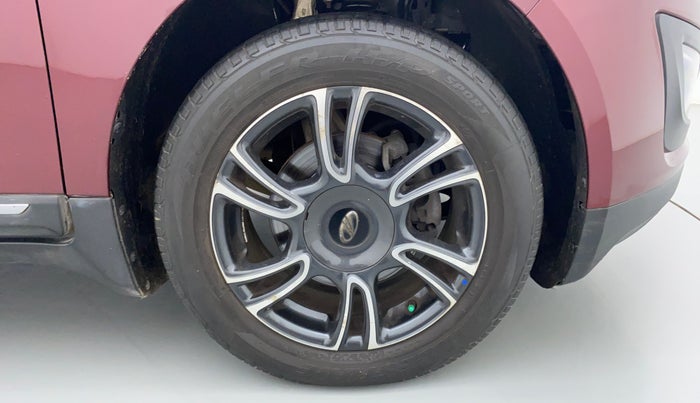 2018 Mahindra MARAZZO M8 7 STR, Diesel, Manual, Right Front Wheel