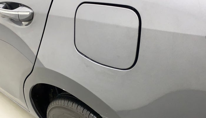 2017 Toyota Corolla Altis VL CVT PETROL, Petrol, Automatic, 86,409 km, Left quarter panel - Minor scratches