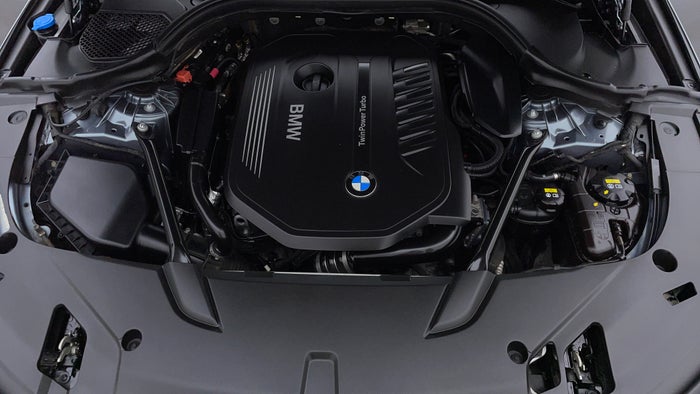 BMW 640I-Engine Bonet View