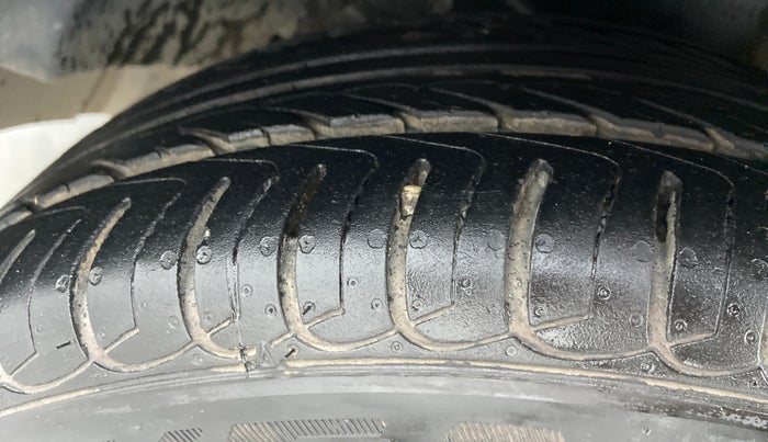 2019 Ford Ecosport 1.5TITANIUM TDCI, Diesel, Manual, 87,100 km, Left Front Tyre Tread