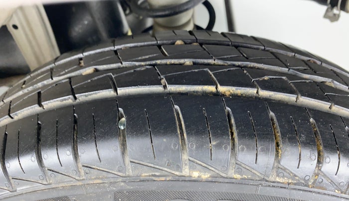 2019 Maruti Alto LXI, Petrol, Manual, 4,318 km, Left Rear Tyre Tread