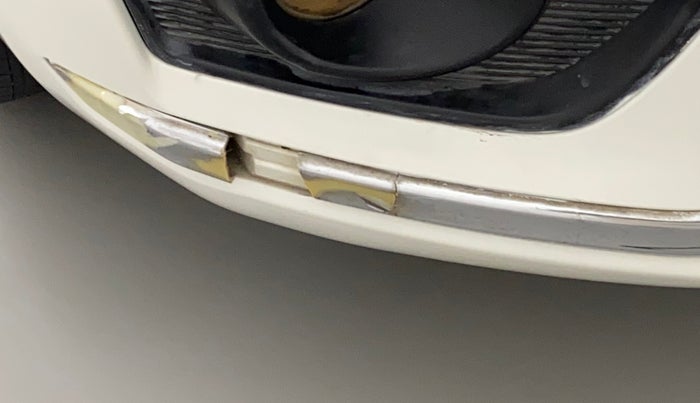 2017 Maruti Dzire VXI, Petrol, Manual, 83,969 km, Front bumper - Chrome strip damage